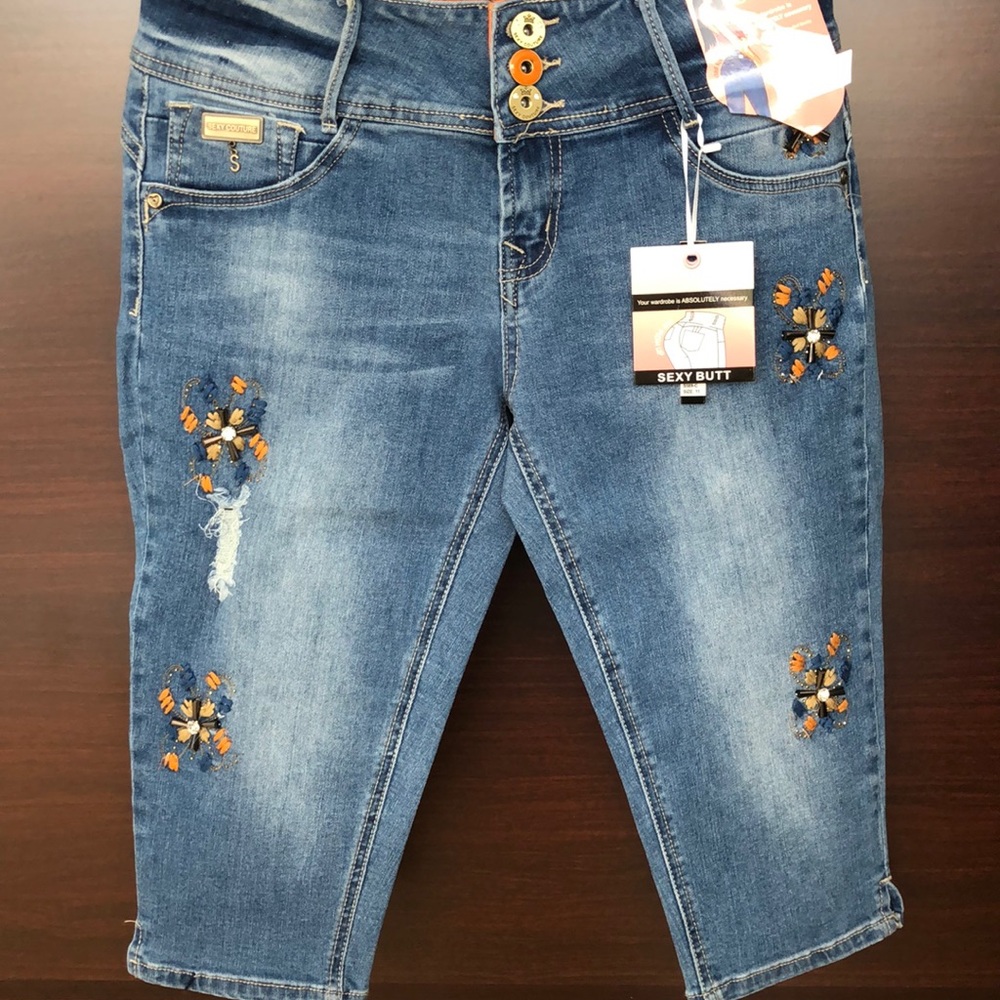 Women’s denim Capri jeans.